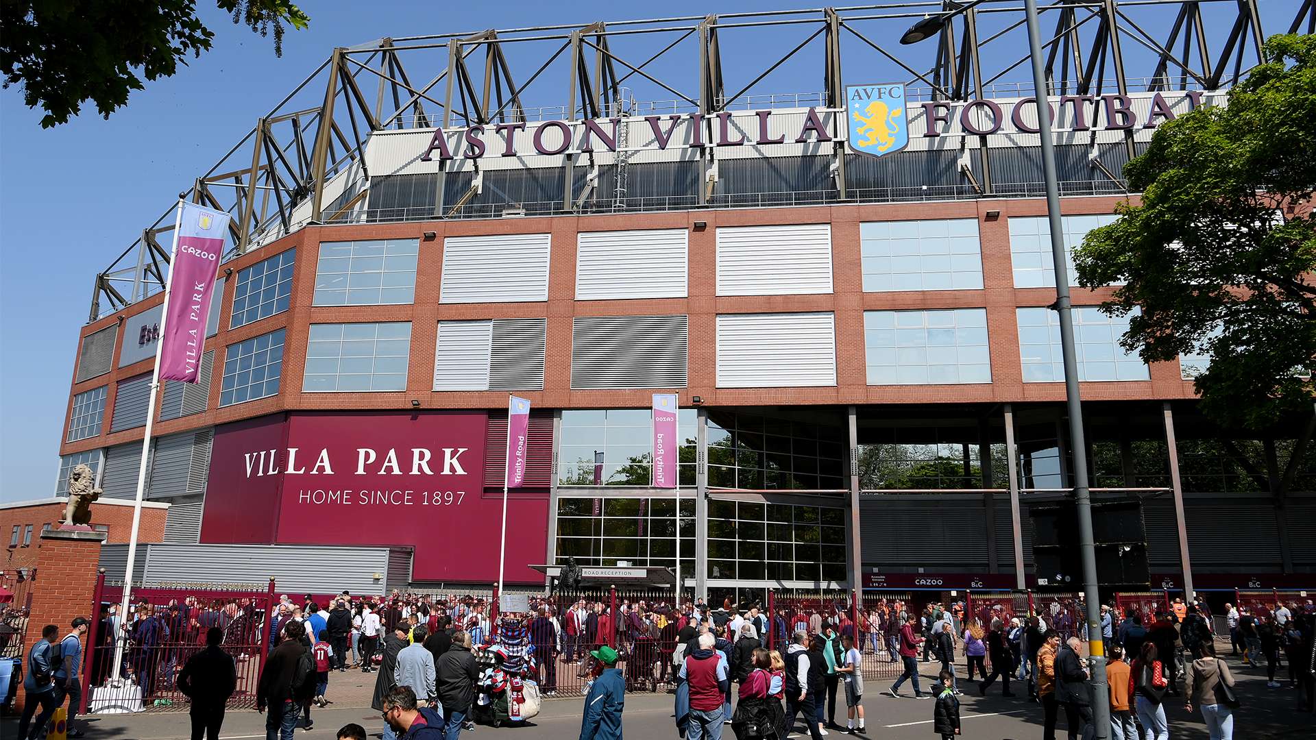 的后防线起 的后防线起